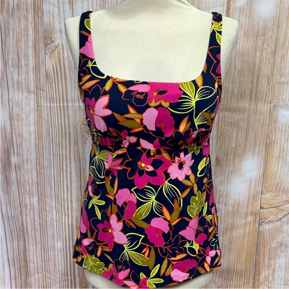 Lands’‎ End Floral Tankini Top